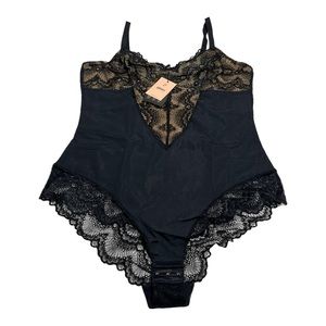 Pinsy Sculpting Lace Shapewear Bodysuit 1X BLACK NEW TAGS‎ NWT